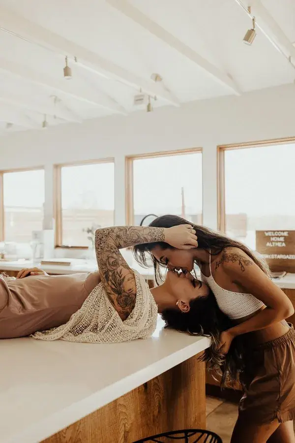 Indoor lesbian couple photoshoot in the desert | Natalie Leonnig Photo