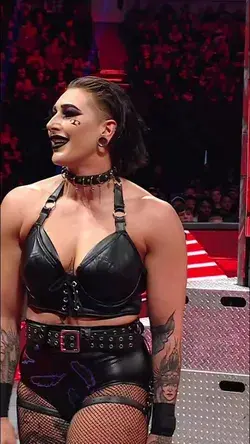 Rhea as a heel =🔥🔥🔥