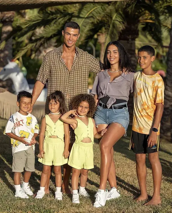 Cristiano Ronaldo Family Wallpaper HD
