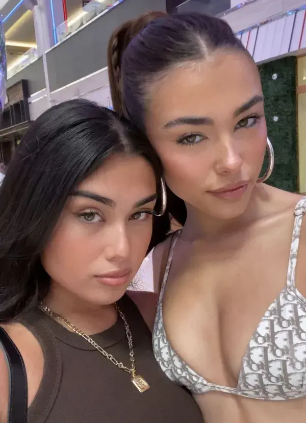 madison w/ fan