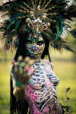 About the Equatorial Guinea body painting festival