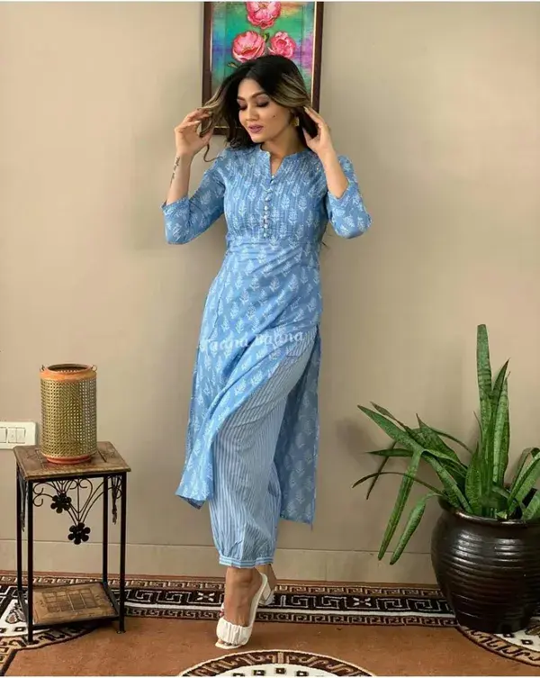 Price -725+shipping
Beautiful cotton printed casual kurta and afgani pant set