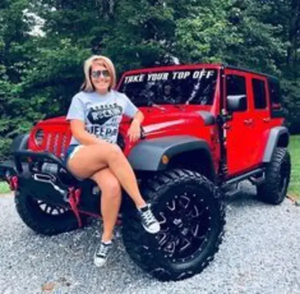 fordsjeepgirls.tumblr.com