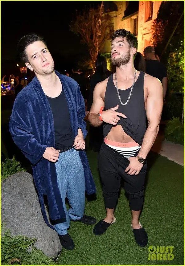 www.justjared.com