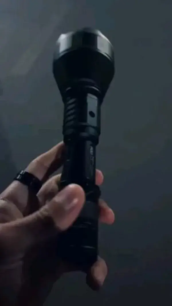 Super bright led flashlight