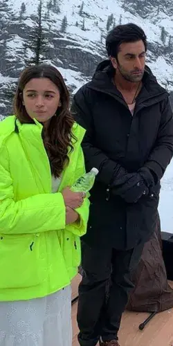 Alia Bhatt and Ranbir in Manali 