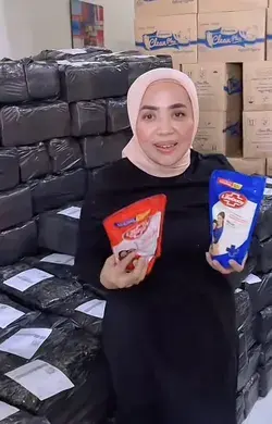 Dikenal Kaya Raya, 7 Potret Muzdalifah Kini Jualan Sabun Sachet hingga Tisu