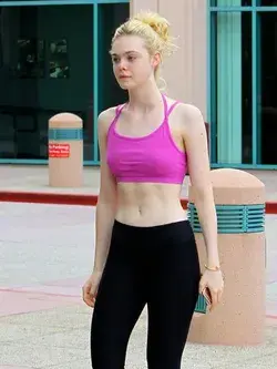 everybodywantstofuckellefanning.tumblr.com