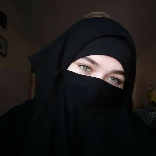 Hijabi girl