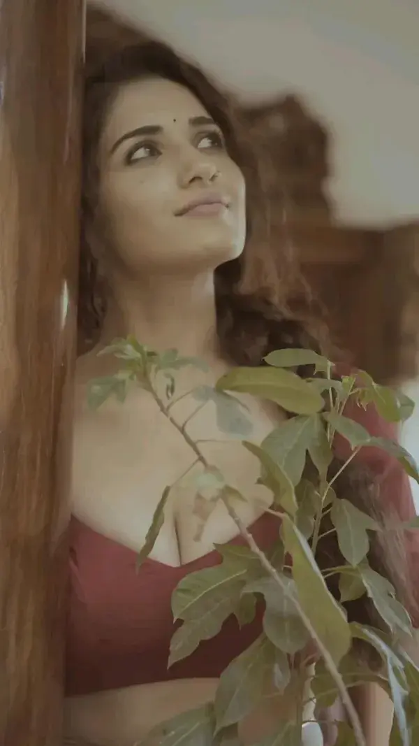Gorgeous Indian Actress 🥰