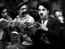 BEHIND THE SCREEN - Carlitos no Estúdio - 1916 - Charlie Chaplin