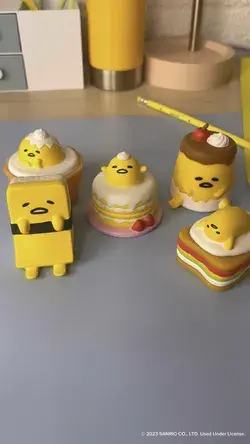 Gudetama Squishy Capsule