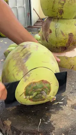 Satisfying with coconut cutting skills