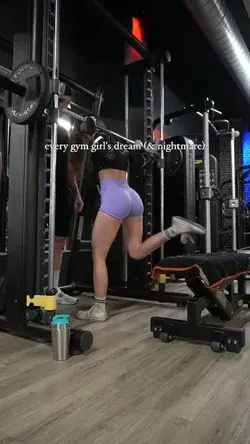 Beast girl in gym😍