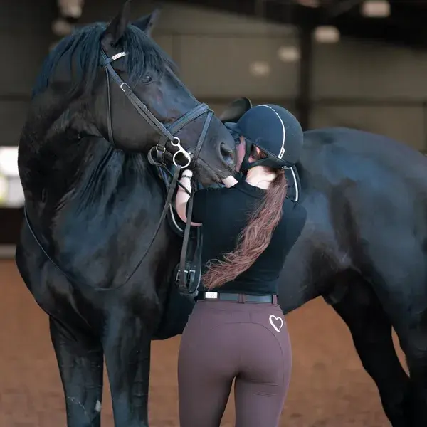 blackheartequestrian.com