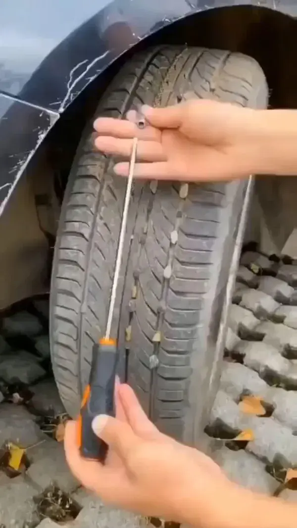 Tire Cleaning Hook