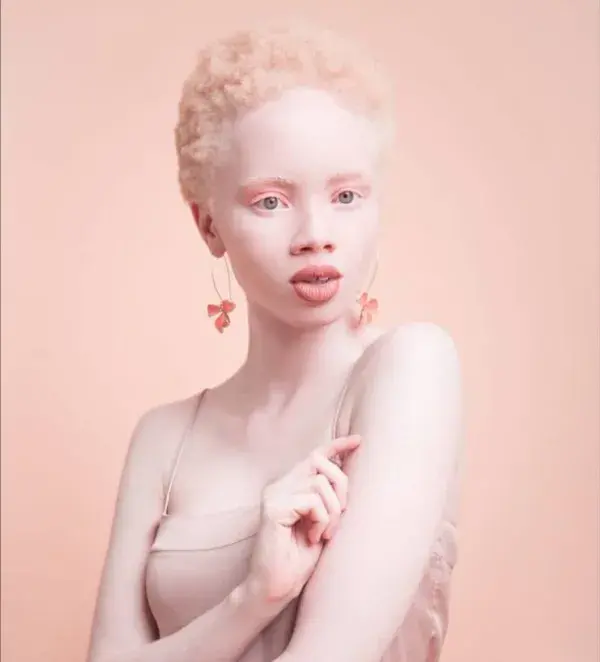 Thando hopa