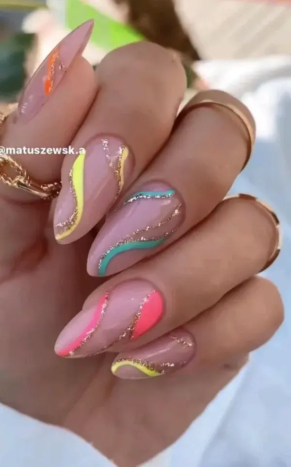 nails