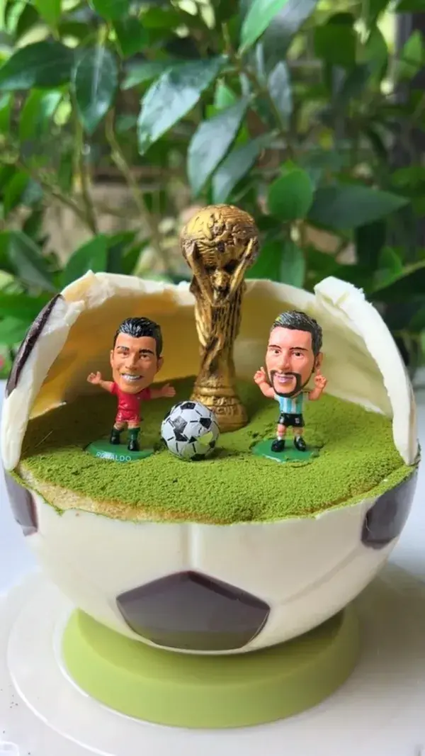 Turn the World Cup venue into a cake