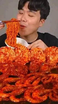 🍜🍜😋😋