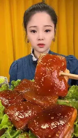 ASMR & MUKBANG