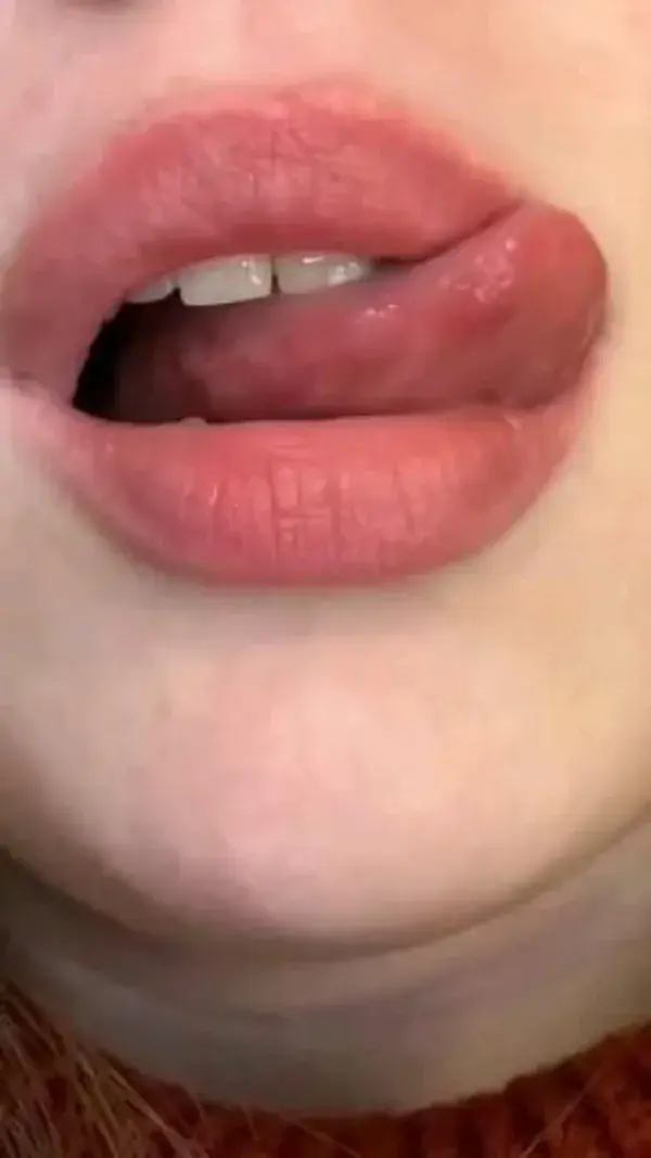 Seductive Tongue and Sexy Lips👄 🍑💄Peach Color Lipstick