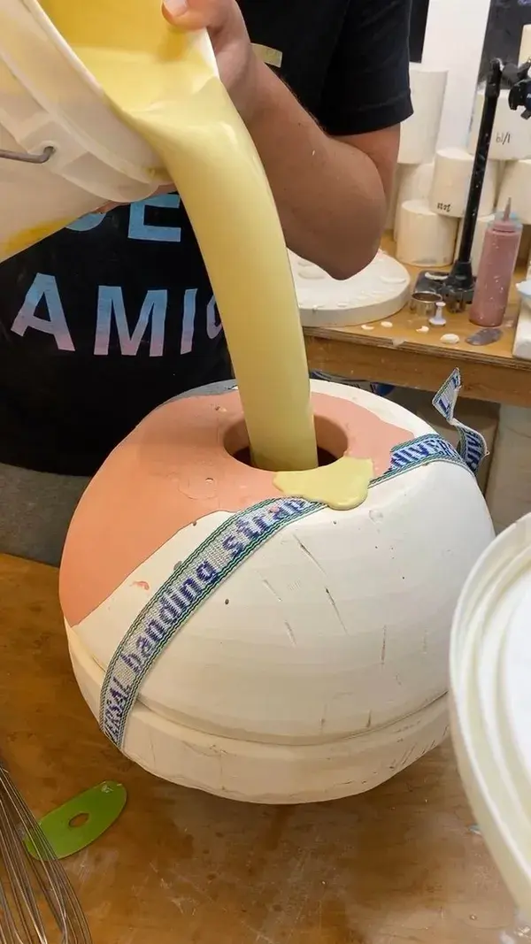 Layering And Carving Porcelain Vase 