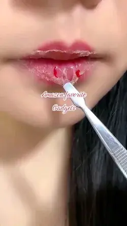 lip hack beauty screen