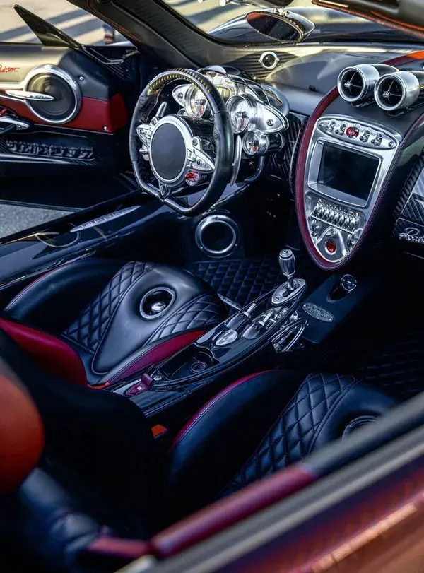 Pagani Huayra Interior, photo by Kate Yelkovan