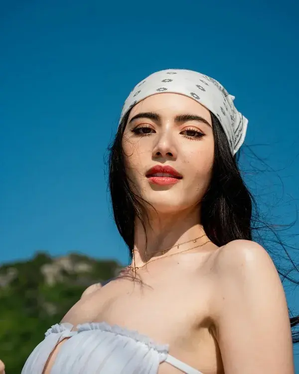 Davika hoorne