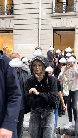 Lisa in Paris || 2022.06.25