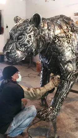 Tiger scrap metal art sculpture “Fearless tiger”