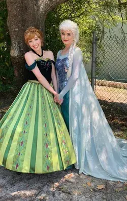 Elsa and Anna face character