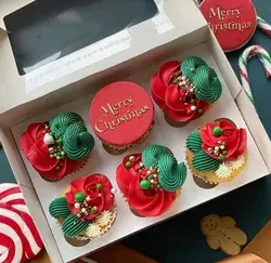 Adorable and Delicious Christmas Delights