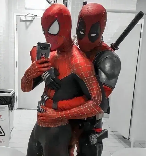 #SpideyPool - #SpiderMan x #DeadPool