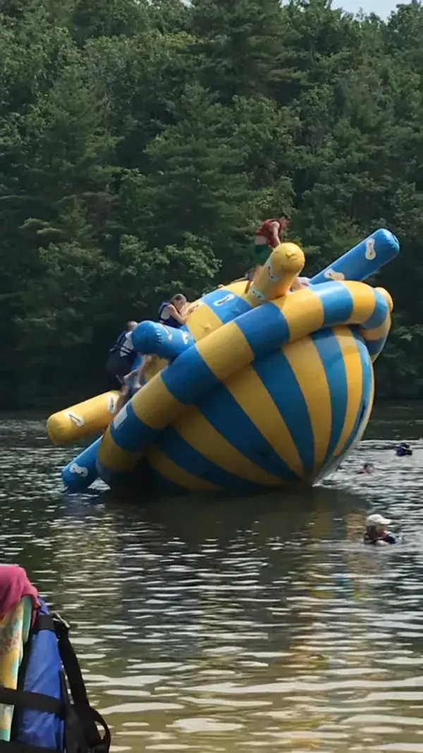 Lake Inflatable‘s