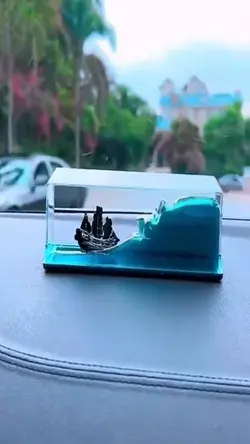 Awesome Gadget - Cruise Ship Fluid Drift Bottle
