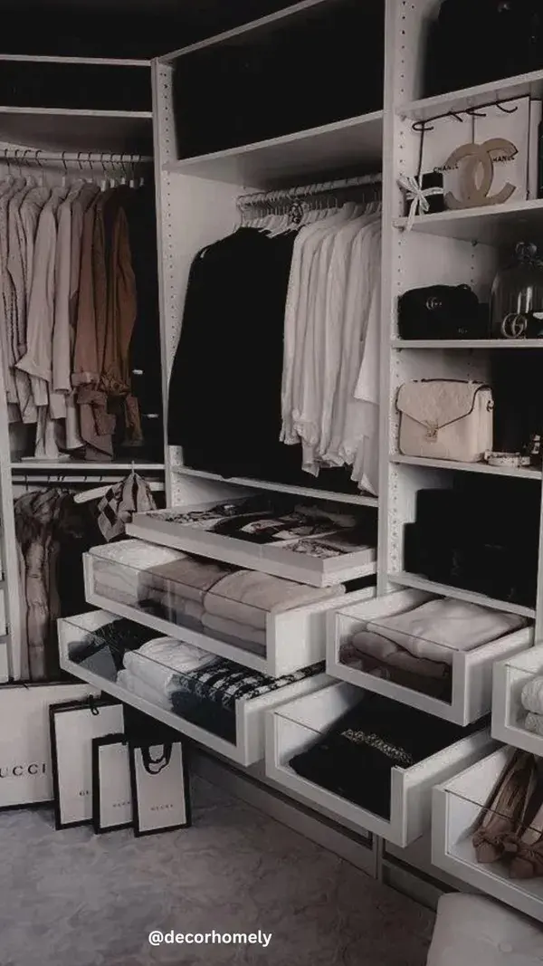 CLOSET DESIGN