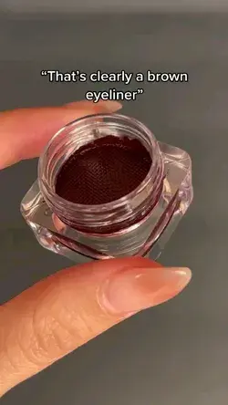 That's clearly a Brown Eyeliner 👁️