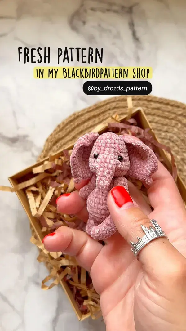 Micro elephant crochet pattern, Blythe pet diy