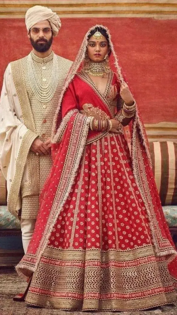 red lehenga