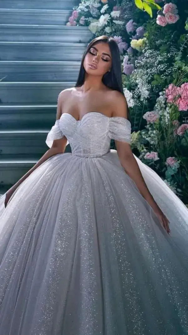 beautiful wedding dress