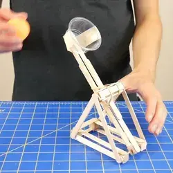 Class 3 Catapult - DIY Craft Stick STEM Project for Kids [Video] | Stem projects for kids, Catapult diy, Craft stick crafts