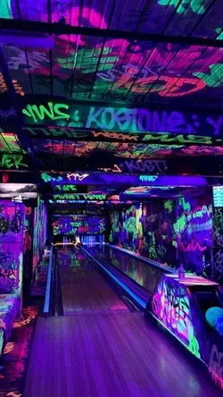 Neon bowling alley/ neon party/ neon light party/ teenagers dream party/ neon spray paint/ glow dark