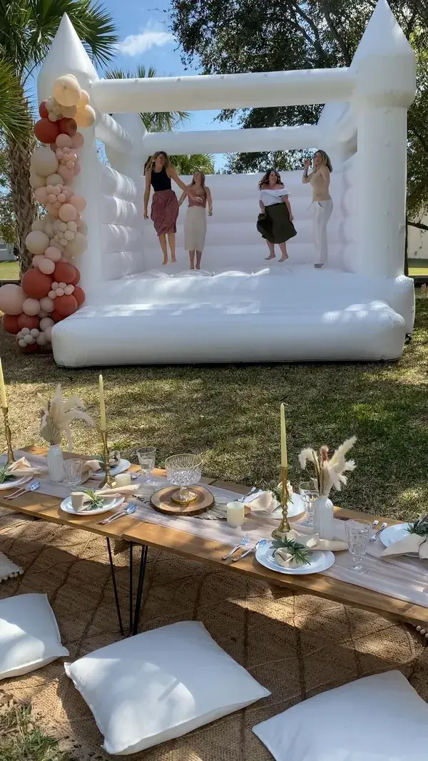 Palm Coast Florid Luxury Picnics - Lavish Honey Picnics  - Bounce house: Luxe Inflatables