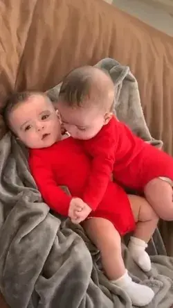 Adorable Twin Love !! Sooo cute