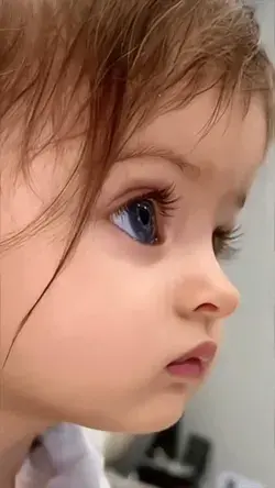 Bigeyes baby cute