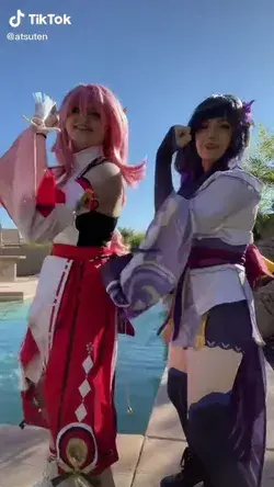 Ei and Yae Miko Cosplay