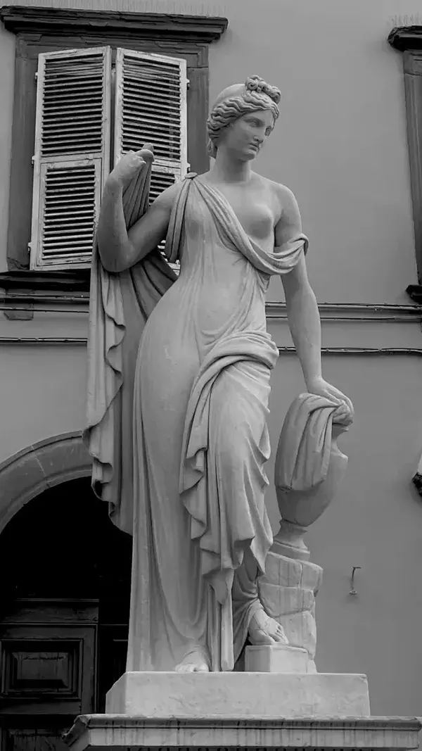 Stature in Italy