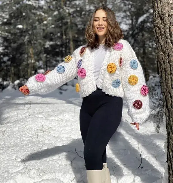 Gorgeous And Autumn Idea Diy Project's Crochet Floral Applique Jacket For Women